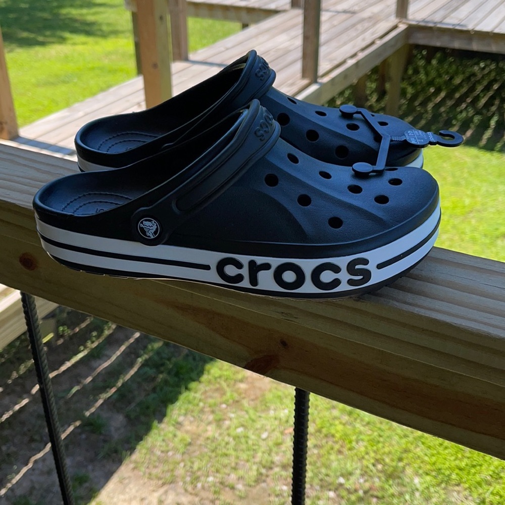 Bayaband Crocs
